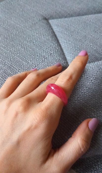 Жіноча каблучка рожевого кольору, нова