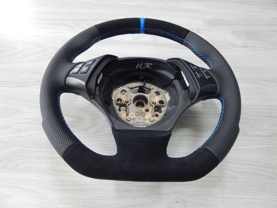 BMW E84 E90 E91- kierownica nowa skóra alcantara 3-375-E90-1