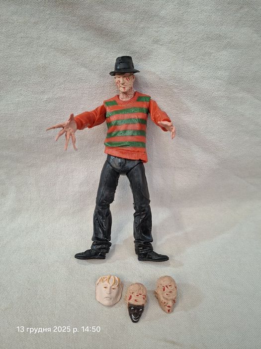 Фредди Крюгер фигурка кошмар на улице Вязов ужасы Фреді Крюгер