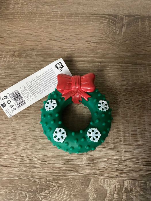 Zabawka dla psa świąteczna wianek piszcząca z piszczałką christmas