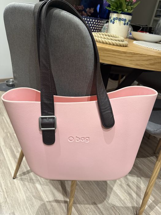 Torebka o bag z dwoma pasjani