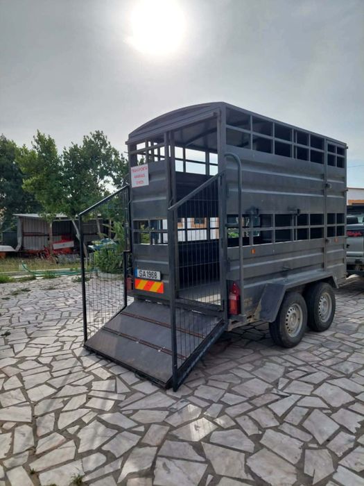 Reboque transporte de animais