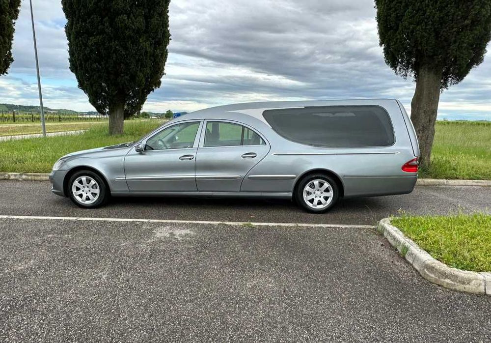 Катафалк Mercedes Benz W 211