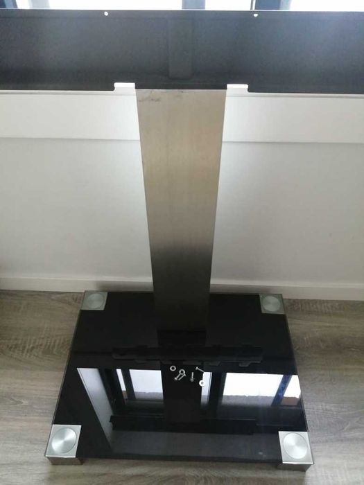 Móvel de Pé com suporte rotativo para TV