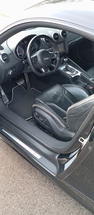 Audi TTS czarny 2.0 quattro