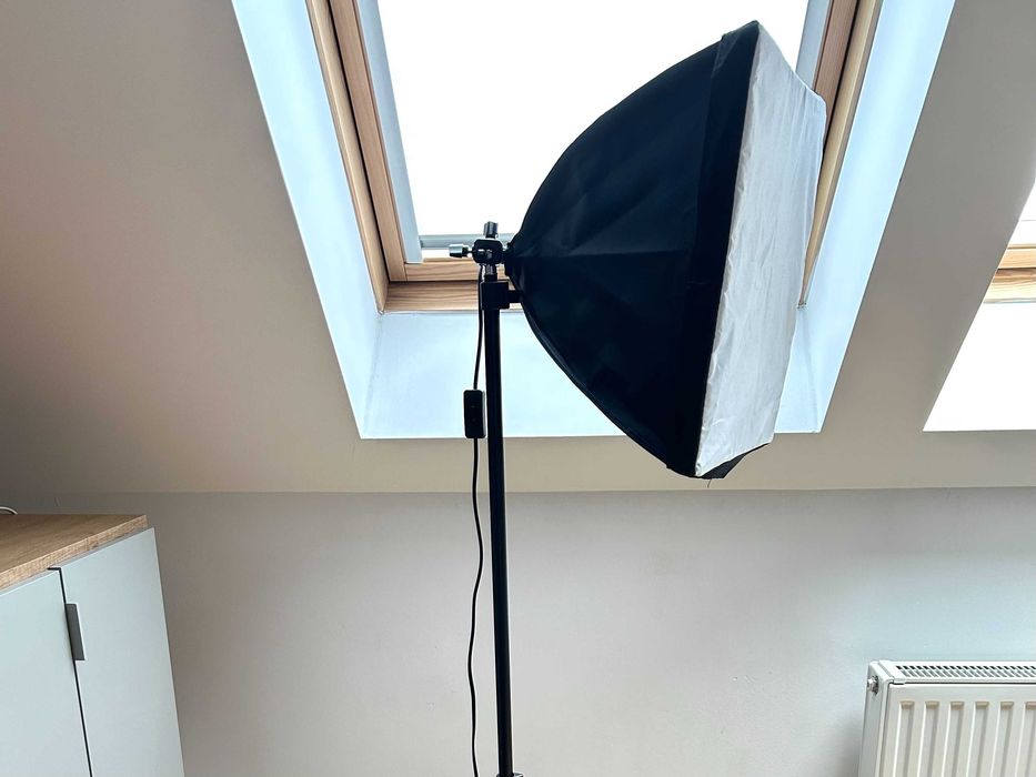 Lampa fotograficzna studyjna Softbox 40x40 cm z żarówką