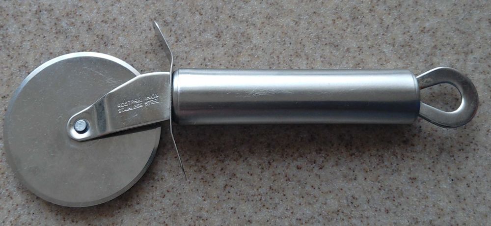 Нож для пиццы           .