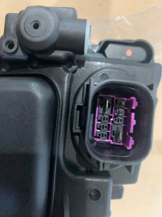 AUDI A4 Фара левая 2021 2022 2023 2024 8W0-941-033-F