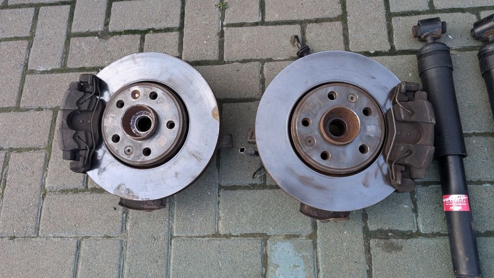 Стойки , диски renault laguna 3