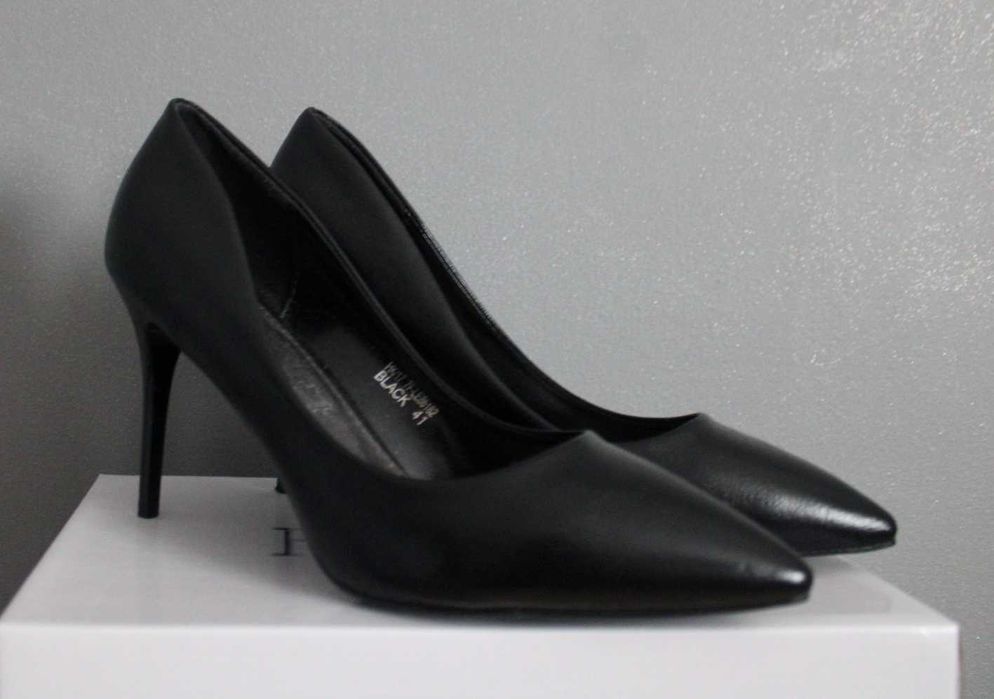 Czarne damskie szpilki