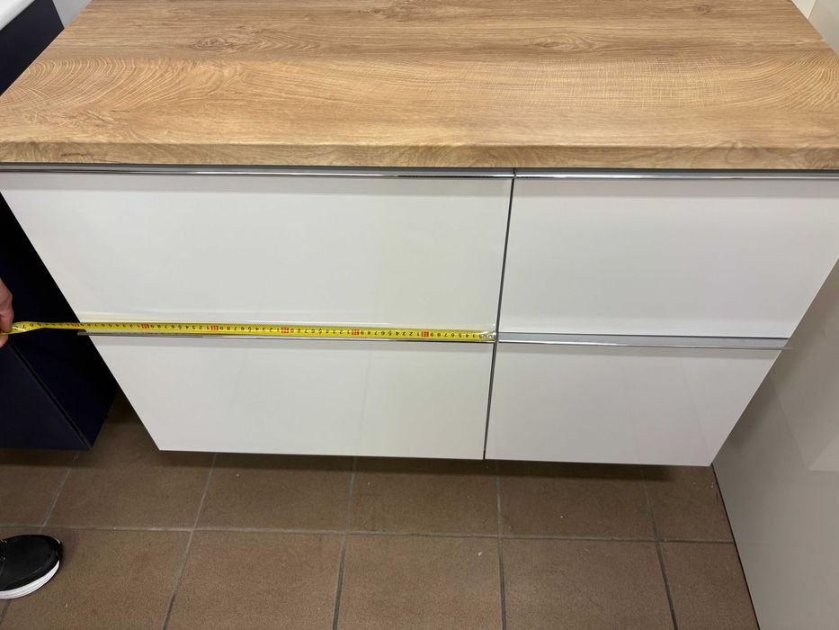 Wyprzedaż ekspozycji Szafka biała 100 cm z