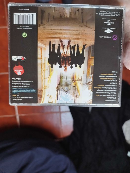2 CDs de música (D8 e Boss AC)