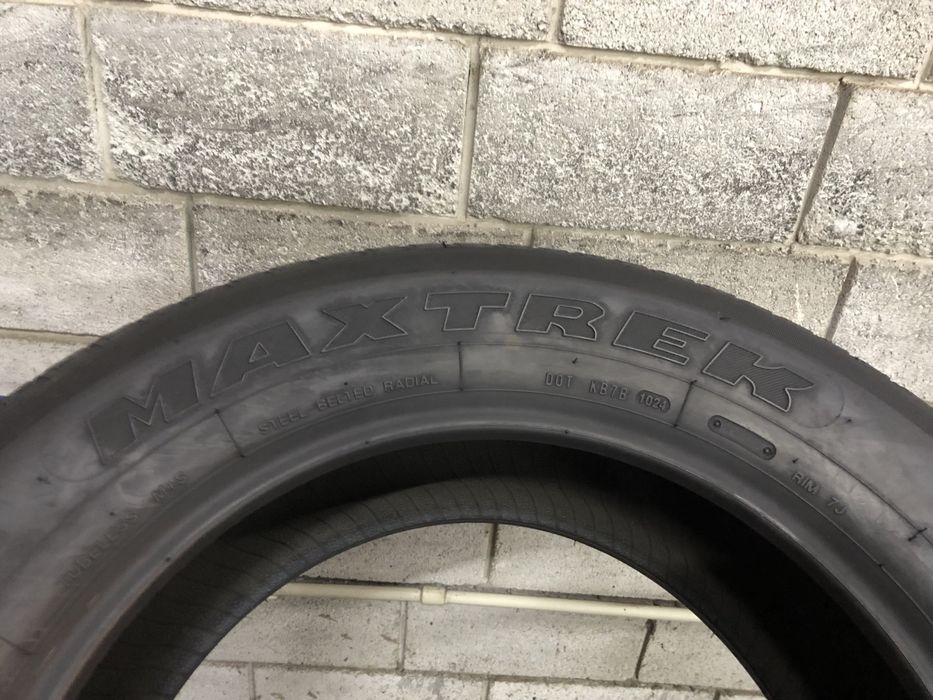 Всесезонні шини 235/60 R17 (102H) MAXTREK