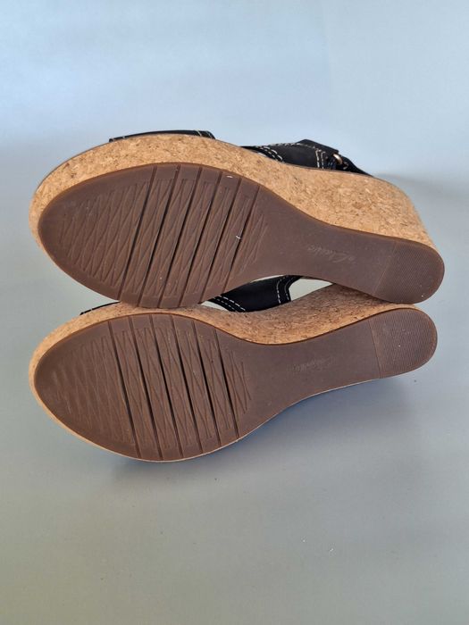 Босоніжки Clarks жіночі шкіряні  36 /23 см сандали женские взуття жіноче босоножки сандалі