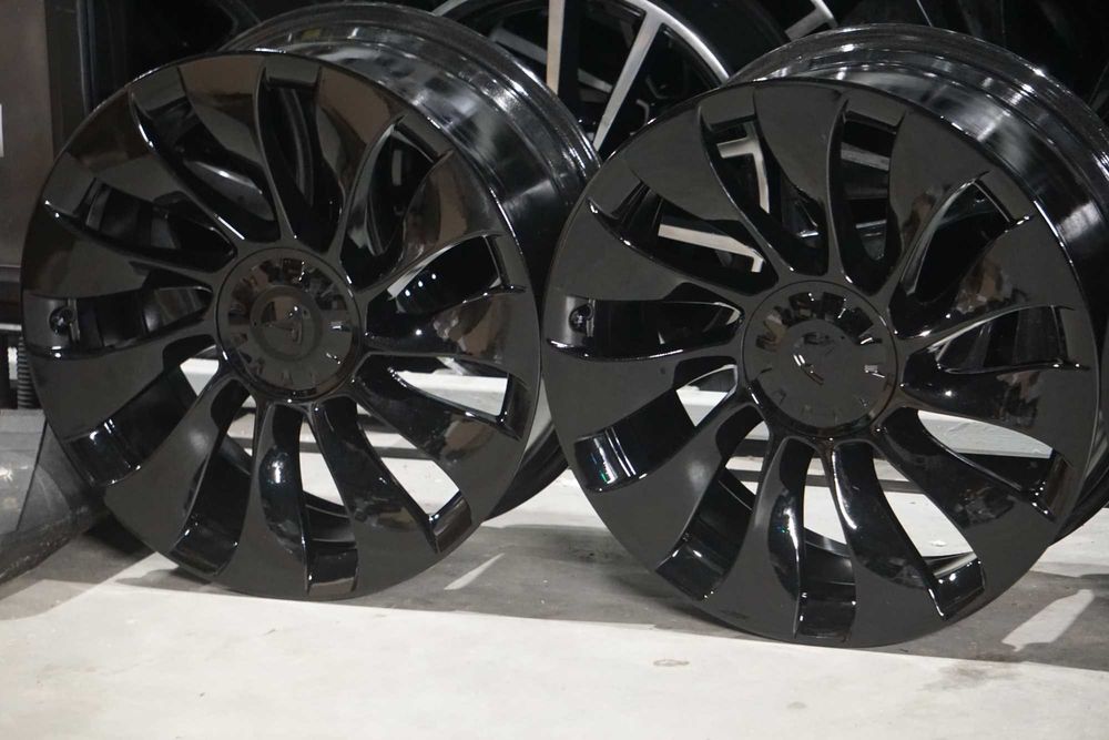 Alufelgi oryginał Tesla 5x114,3 9Jx20 et34 cb64,1mm czarny polysk