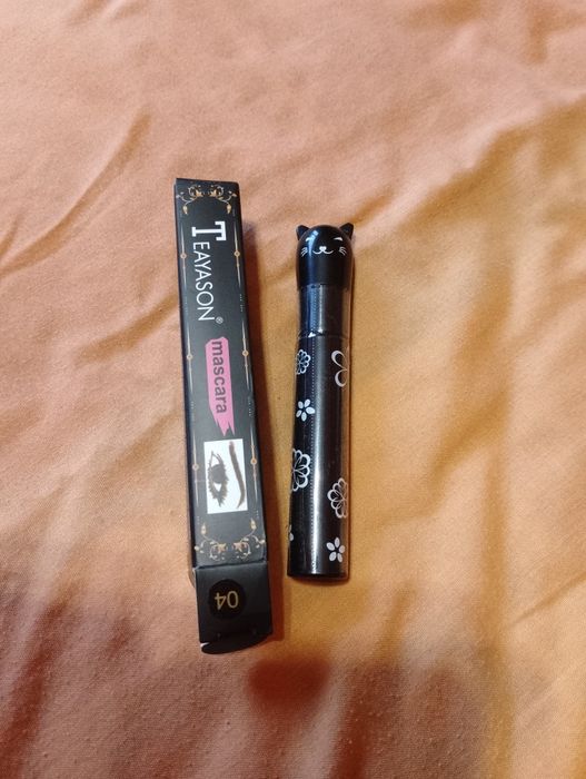 Туш маскара голуба