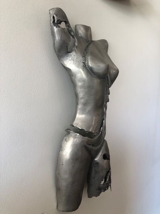 Arte de parede de torso feminino