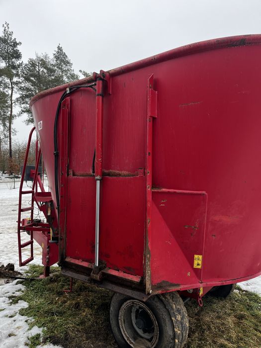 Paszowóz BVL V-Mix Plus 10m3