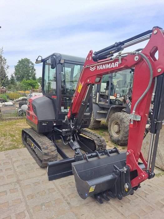 Przeciski pod drogami,  , usługi minikoparką Yanmar , przyłącza