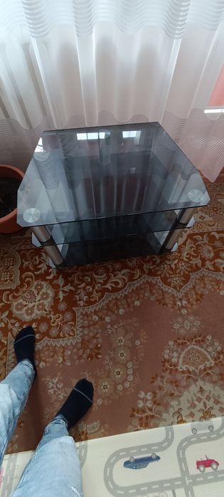 Stolik pod telewizor