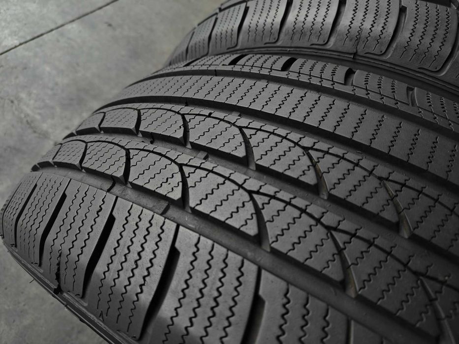 2шт R19 235 55 шини зимові 24рік Imperial Ice-Plus гарний стан