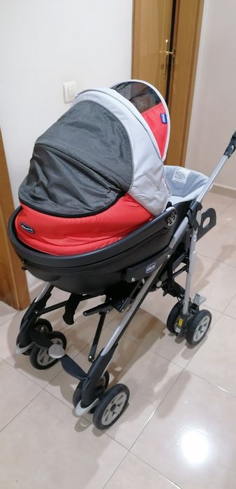 Carrinho de bebé trio Chicco