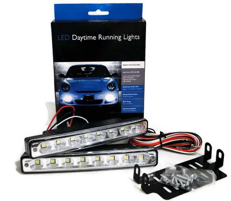 Światła do jazdy dziennej 8 led DRL Nowe 2 sztuki +AUTOMAT