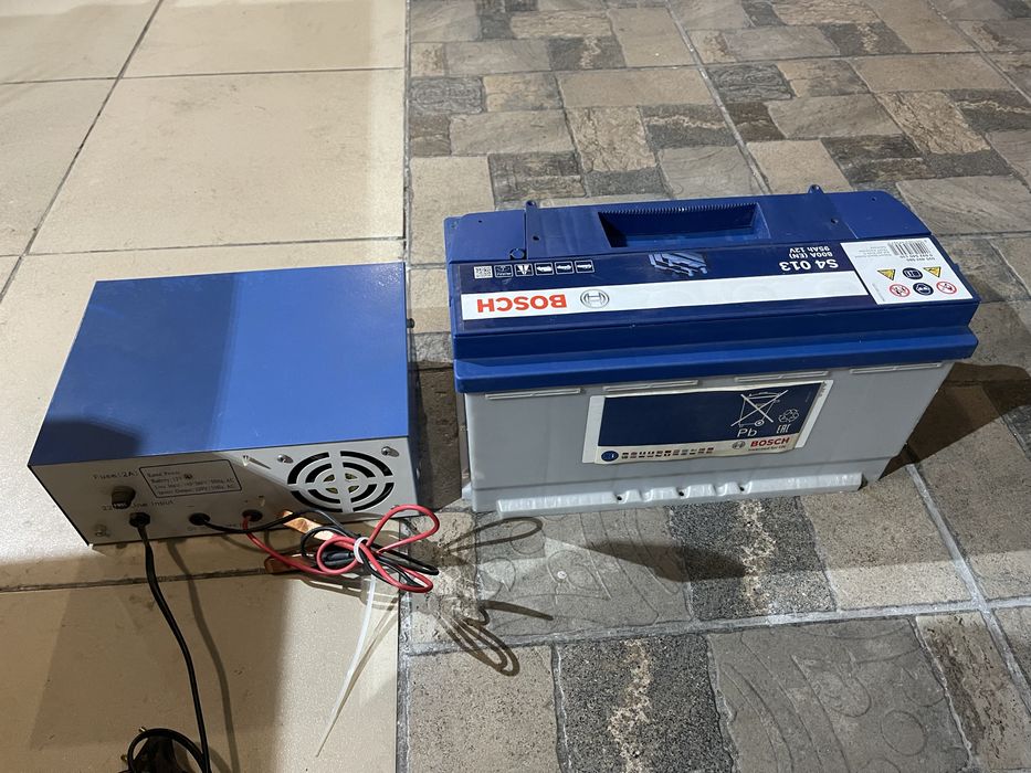 Інвертор з функцією заряджання АКБ + АКБ Bosch 95 ah.