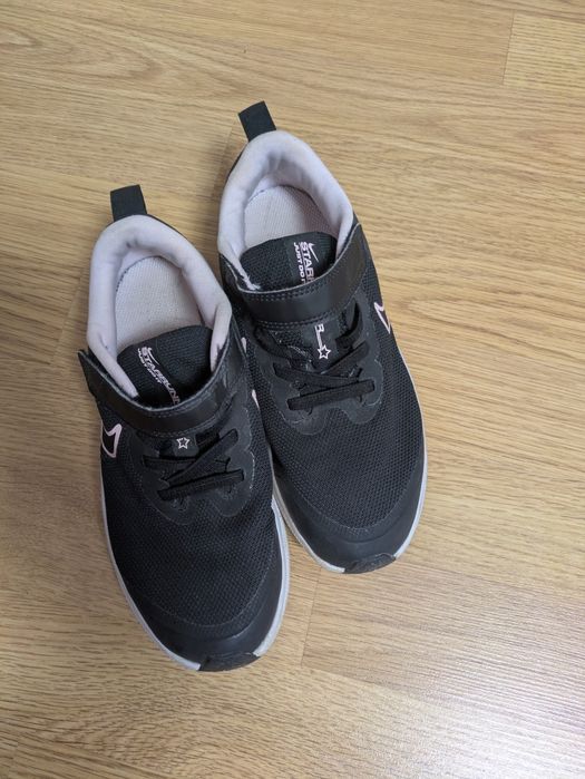 Кросівки nike оригінальні.