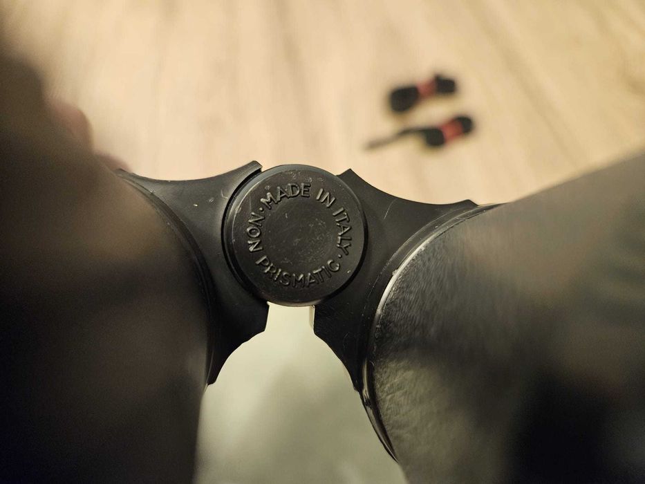 Lornetka czarna Italy