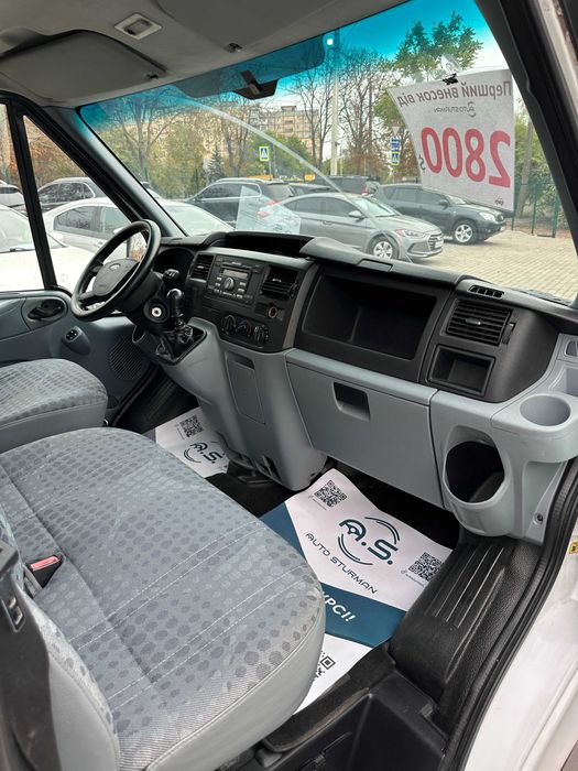 Продам  Ford Transit 2013 рік можлива розстрочка,кредит,обмін!