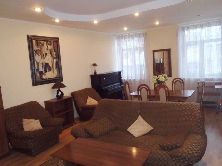 Здам 2-к. Метро Золоті Ворота - 5 хвилин пішки