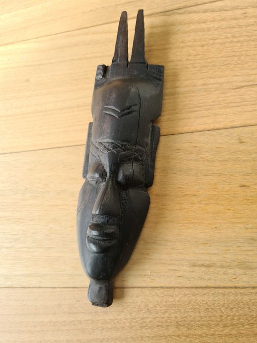 Máscara estatueta figura Africana