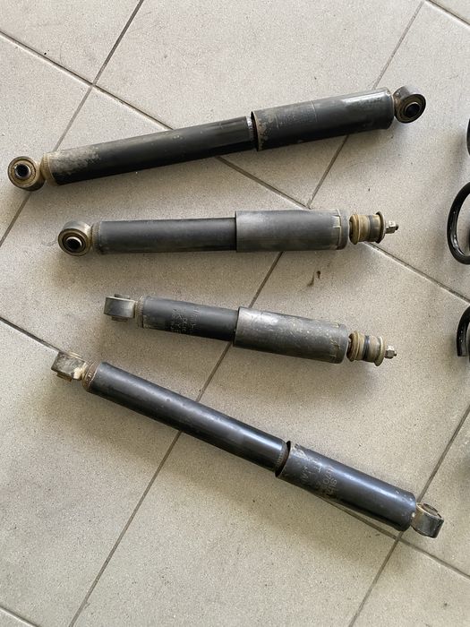 Kit Original Amortecedor e Molas Suzuki Jimny 2004