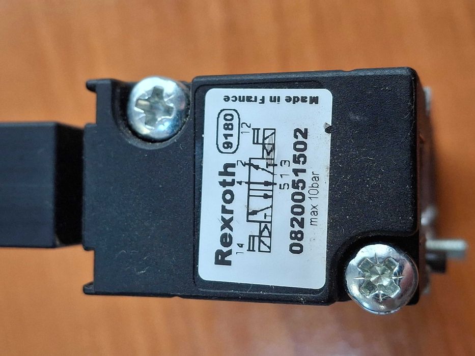 BOSCH podwójny zawór elektromagnetyczny