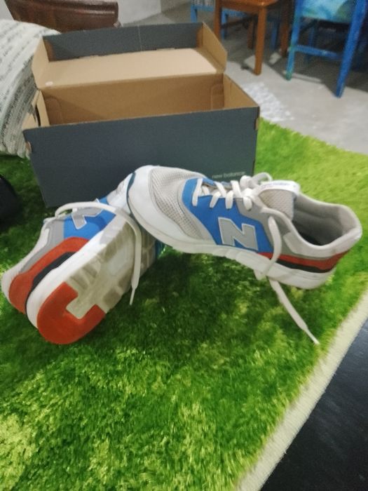 Tênis new balance uni sexo