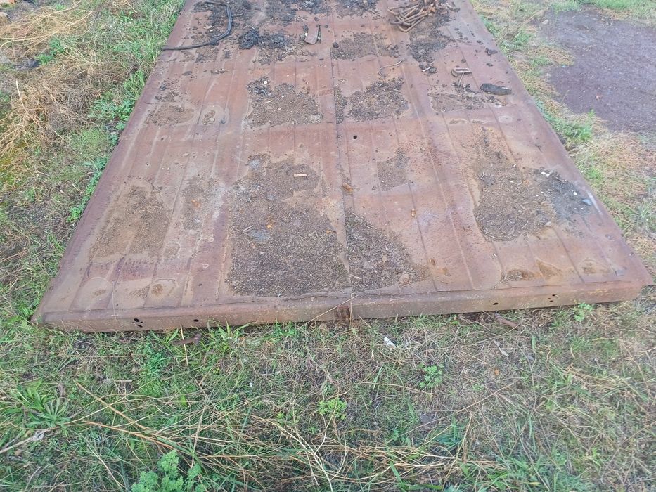 Продам раму і 2 платформи 2ПТС-4