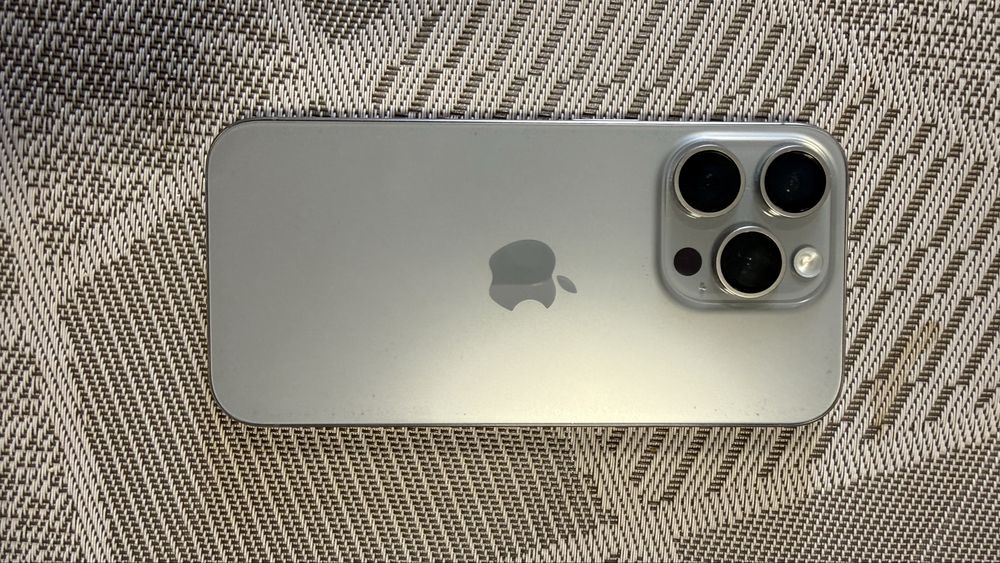 Iphone 15pro 128gb