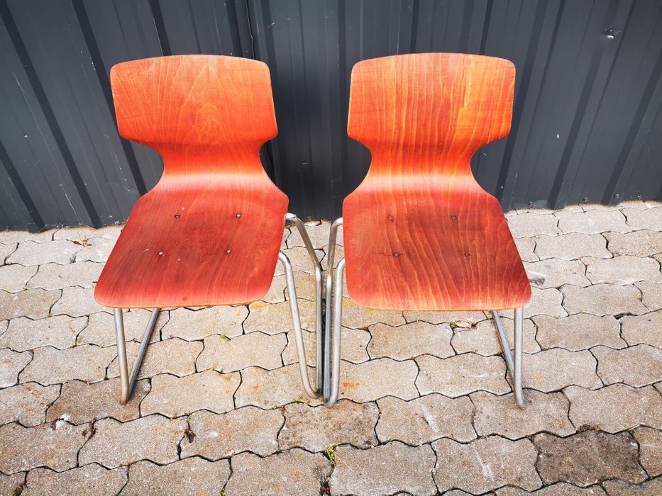 Krzesła dziecięce drewniane z Niemiec