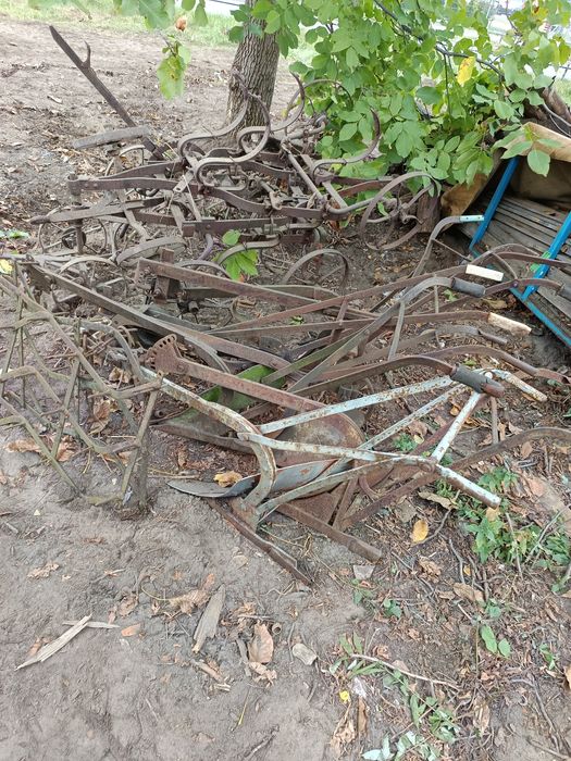 Stare pługi redła sprezynowki brony końskie