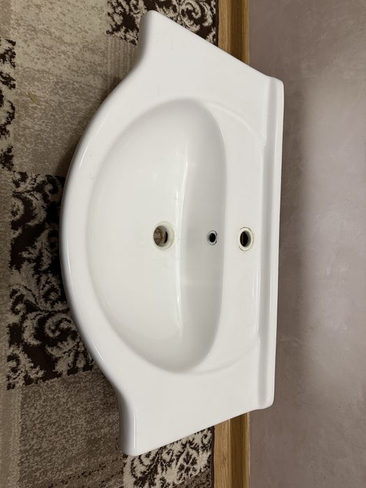 Умивальник керамічний 70