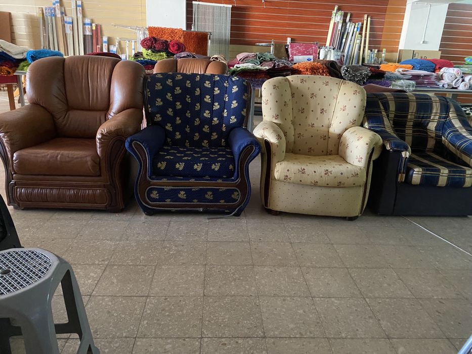 Vários artigos de móveis ver fotos.