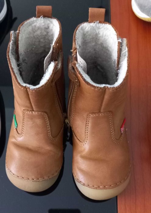 Enxoval Sapatos para bebé menina. T 17-26. Zippy|Geox|Vertbaudet|Crocs