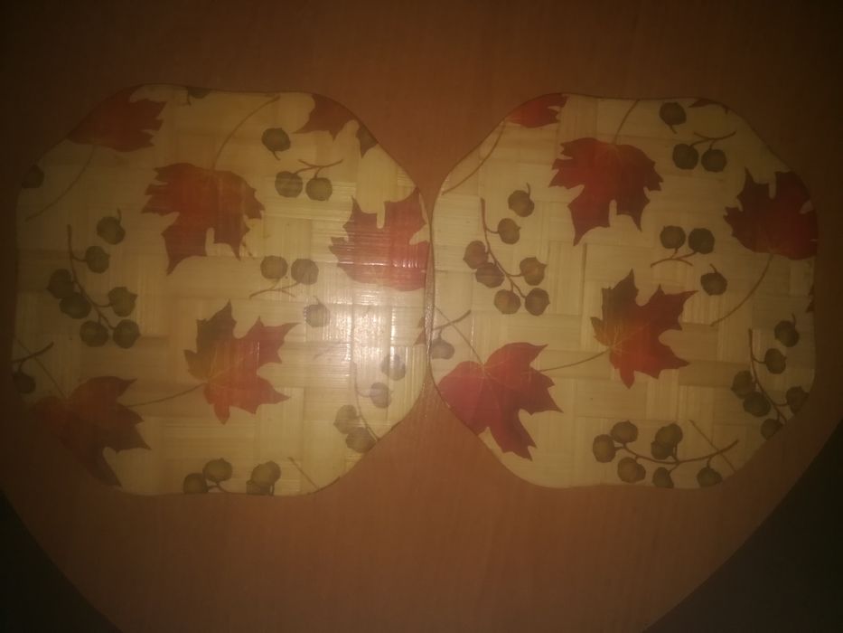 Для аквариума небольшая подставка.