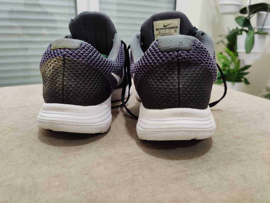Sapatilhas Nike Revolution 3 tam. 41 em bom estado