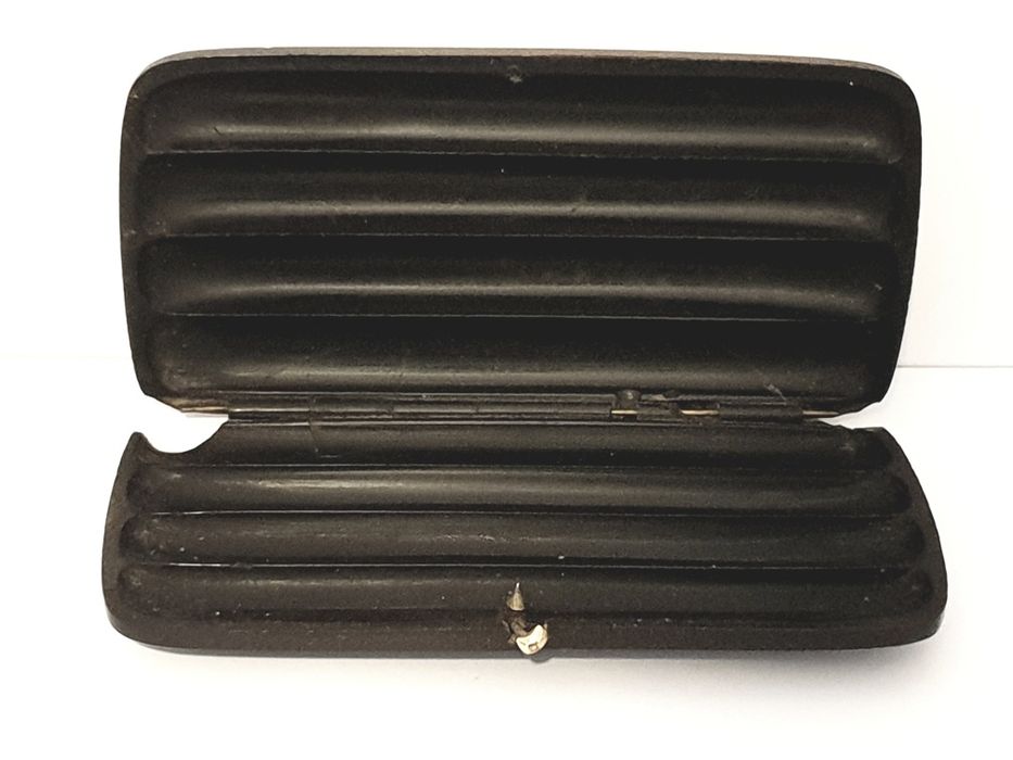 Para restauro: magnífico antigo estojo para charutos com embutidos