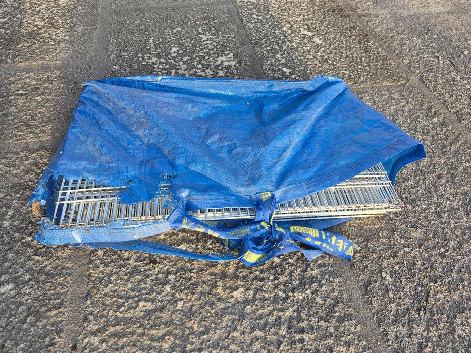 Vendo gaiolas para pássaros