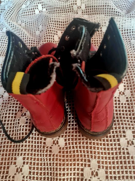 Bordowe buty za kostkę
