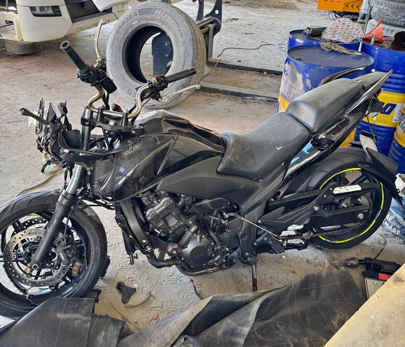Honda CBF 1000 batida