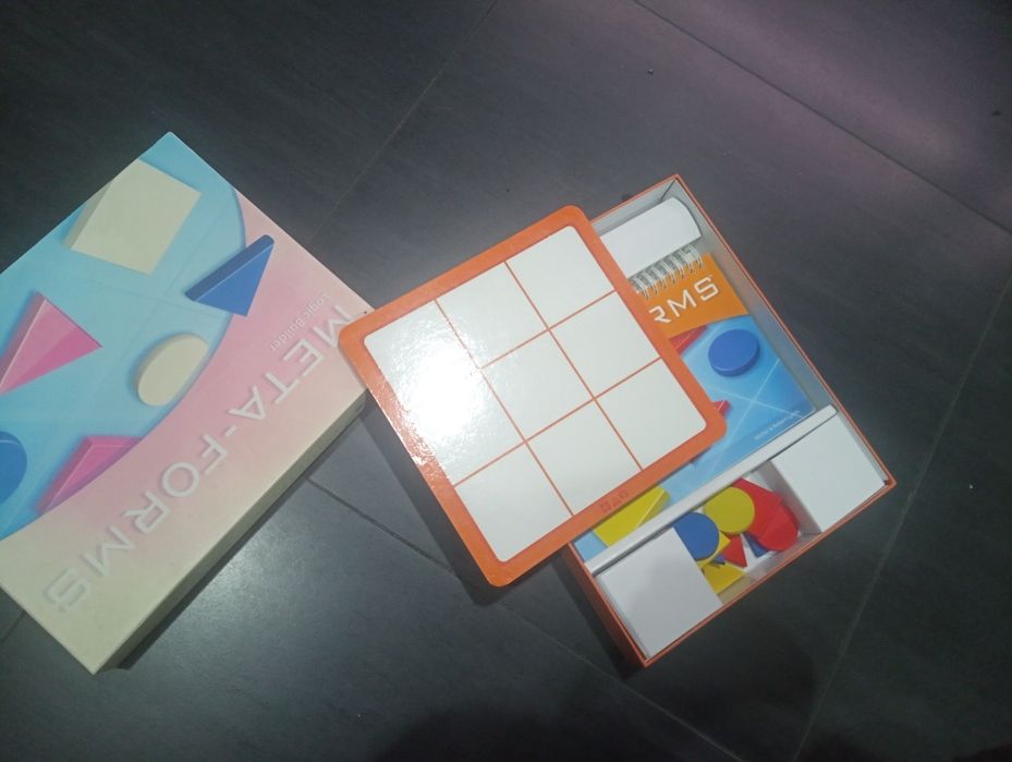 Jogo META-FORMS usado